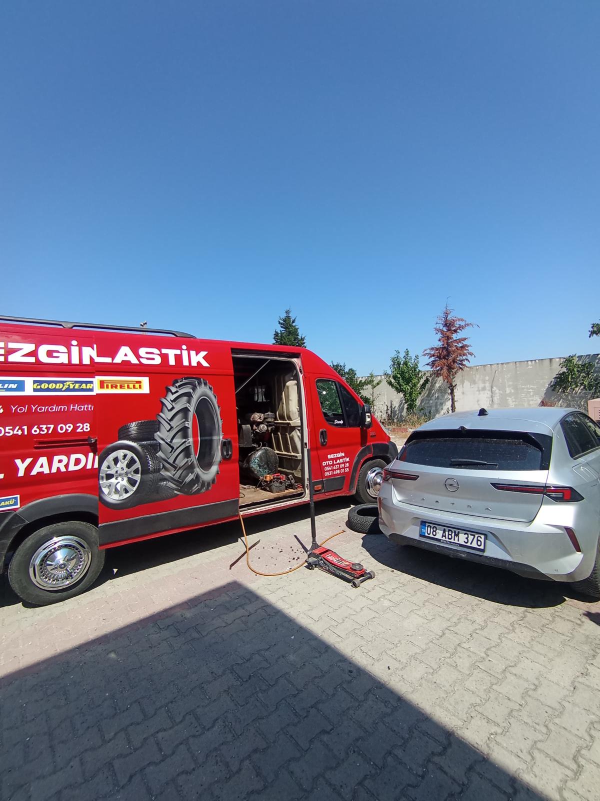 7/24 Mobil lastik servisi aracı ve yerinde müdahale
